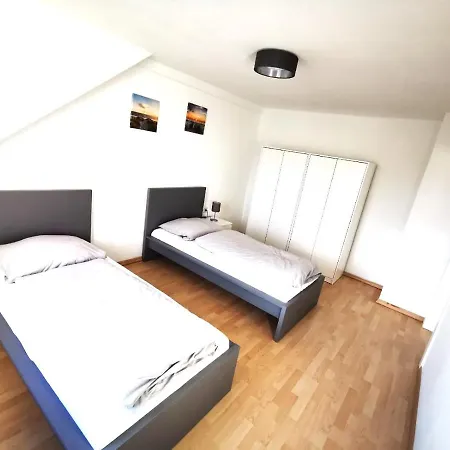 Zentral Und Ruhig In Chemnitz Apartment Exterior photo